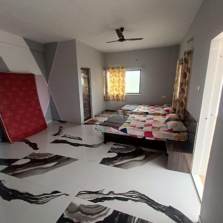 Matoshree Guesthouse Akalkot Eksteriør bilde