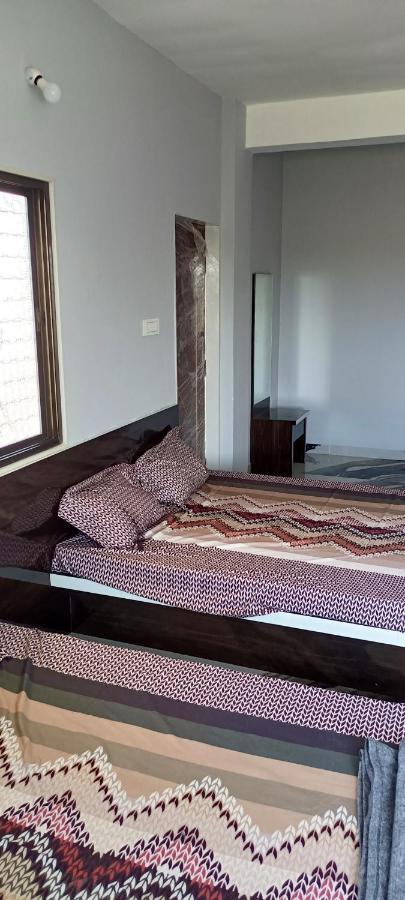 Matoshree Guesthouse Akalkot Eksteriør bilde