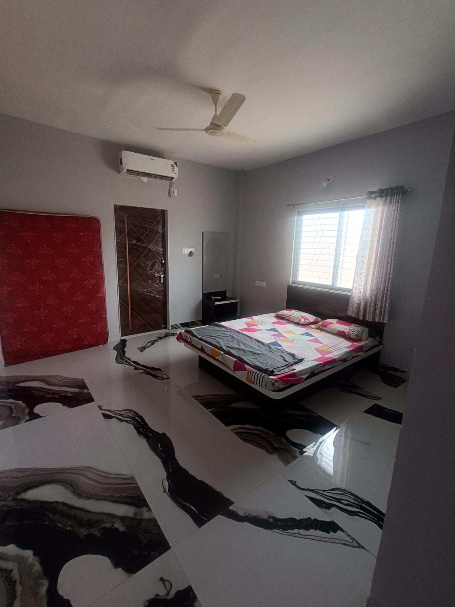 Matoshree Guesthouse Akalkot Eksteriør bilde